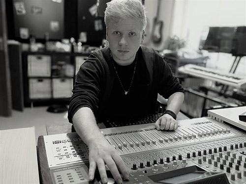 Stefan bei der Arbeit in Timelessart Studios